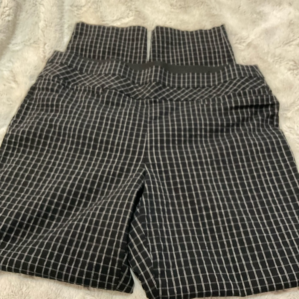 Leighton Stylish Black and White Checkered Cropped Pants